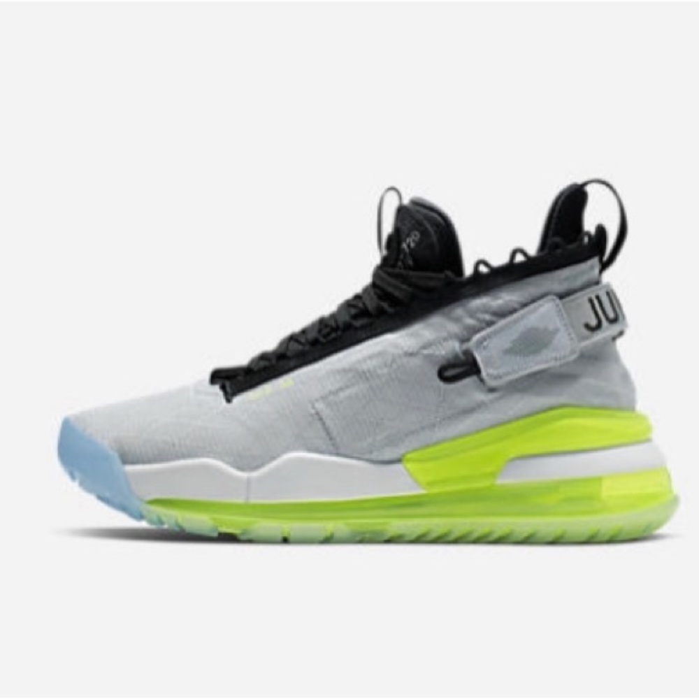 Never worn Jordan proto-max 720 men’s size 8/women’s size 9.5